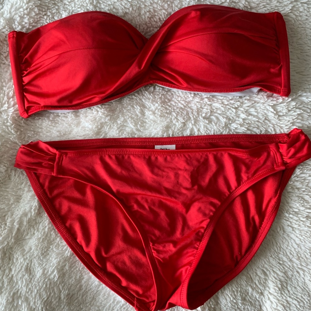 Red strapless bikini